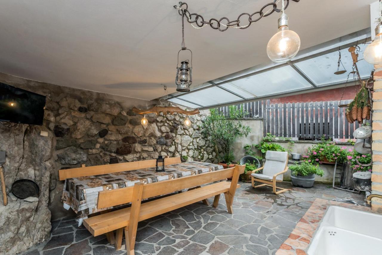 萨洛尔诺Agritur E-Cinque别墅 外观 照片